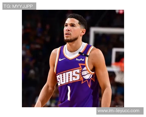 布克生涯30分以上比赛达到223场追平伯德距离前30仅差4场